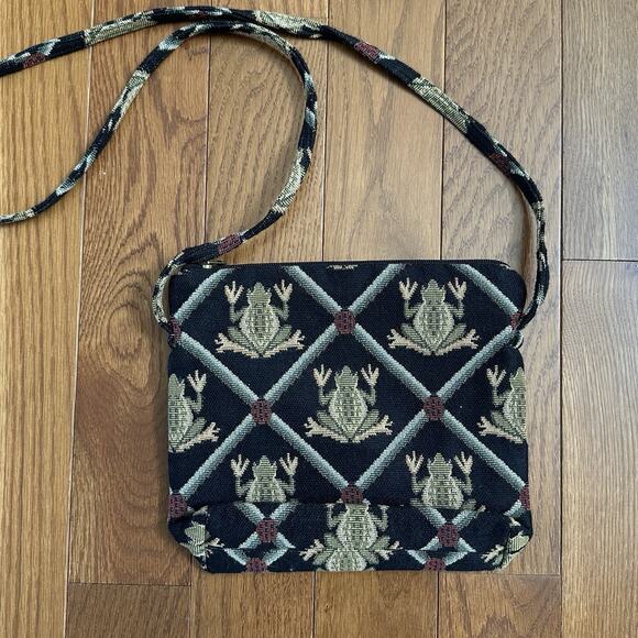 embroidered frog handbag With Pocket And Tassel - Picture 3 of 3